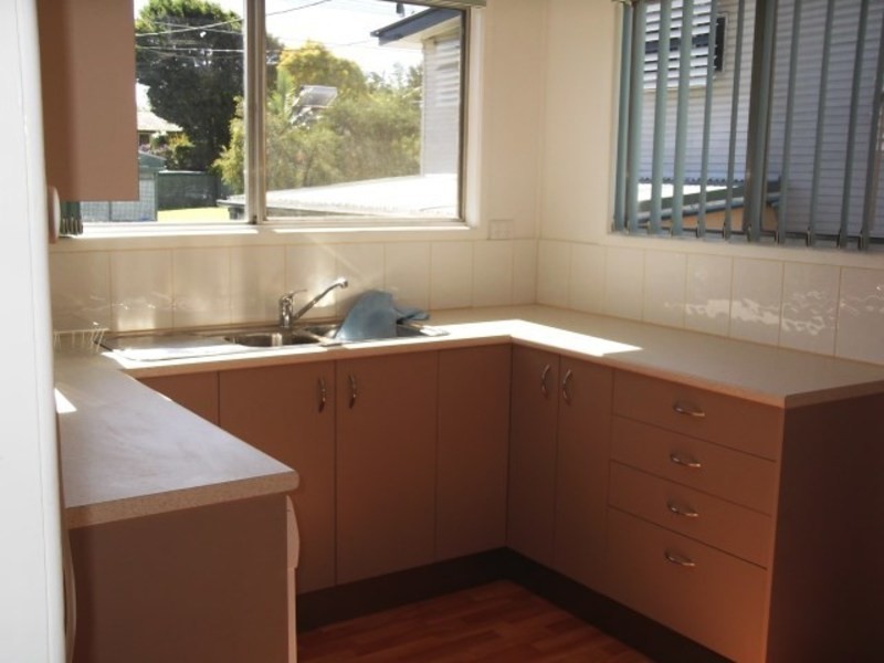 22 pownall crescent, Clontarf QLD 4019