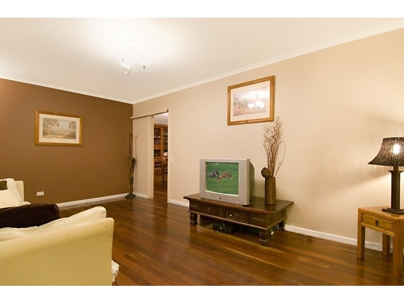 1 moore, Kurwongbah QLD 4503