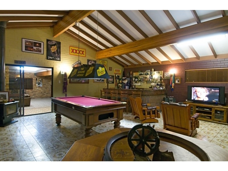 1 moore, Kurwongbah QLD 4503