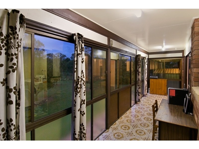 1 moore, Kurwongbah QLD 4503