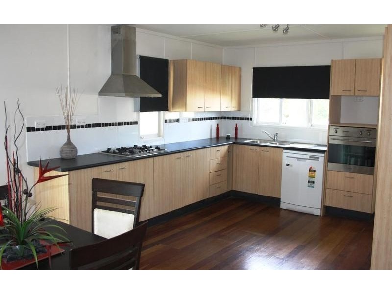 21 McNEILL RD, Kallangur QLD 4503