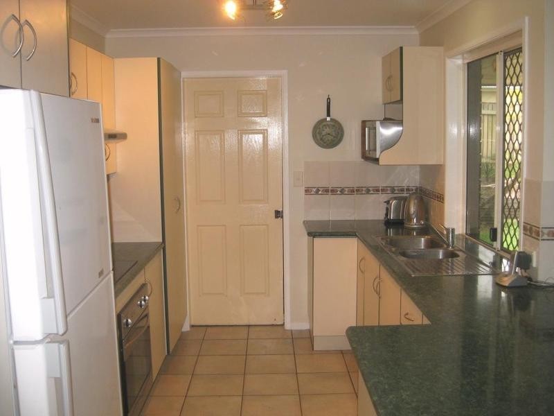 1 Katrina Blvd, Gladstone QLD 4680