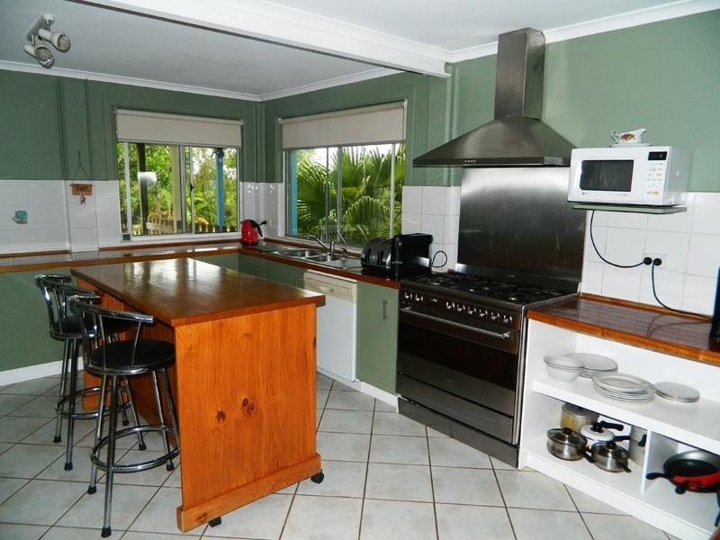 13  Oslove Dve, Booral QLD 4655