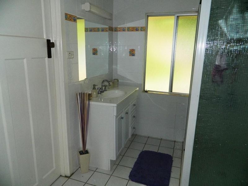 13  Oslove Dve, Booral QLD 4655