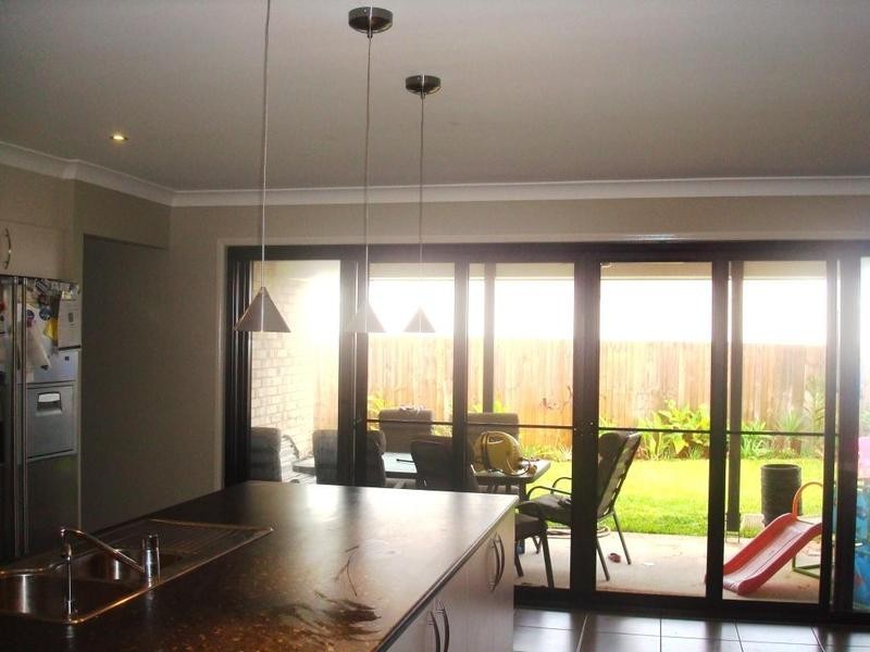 28  Kinglake Ave, Springfield Lakes QLD 4300