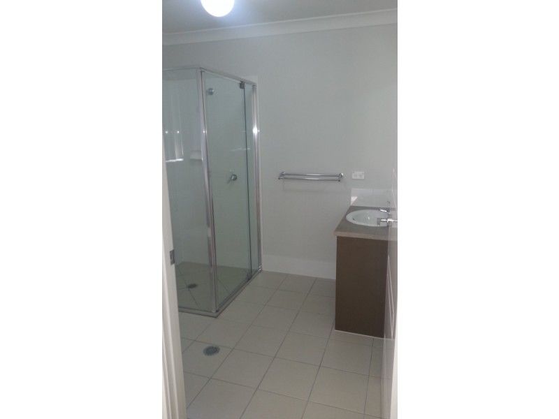 1/11 Kylah Court, Yamanto QLD 4305