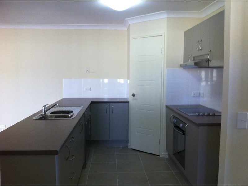 1/100 Sarah Drive, Yamanto QLD 4305