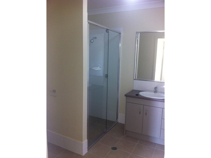 Yamanto QLD 4305
