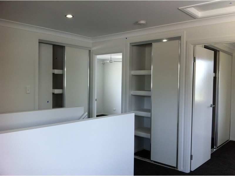 2/4 Sandalwood Street, Thornlands QLD 4164