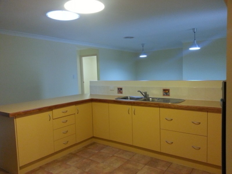 42 Denison Court, Meadowbrook QLD 4131