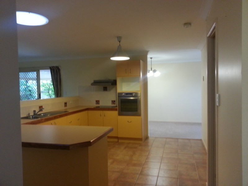 42 Denison Court, Meadowbrook QLD 4131