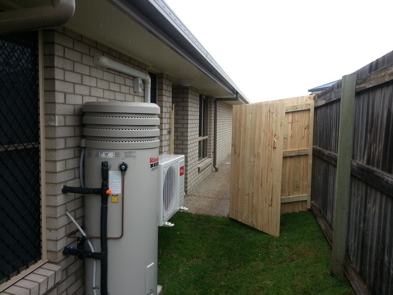 2/7 Jared Court, Yamanto QLD 4305