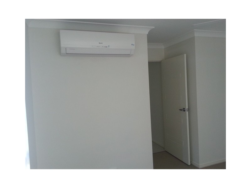 2/7 Kylah Court, Yamanto QLD 4305