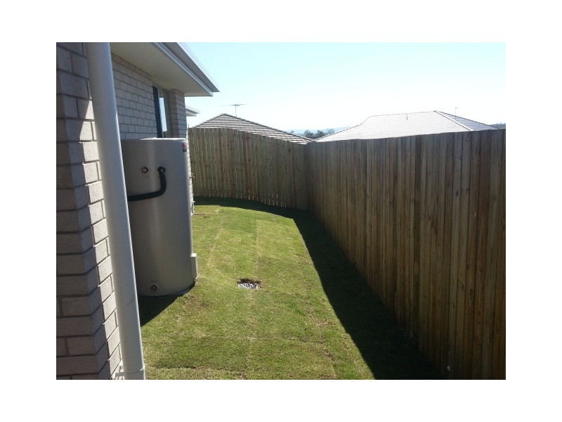 2/7 Kylah Court, Yamanto QLD 4305