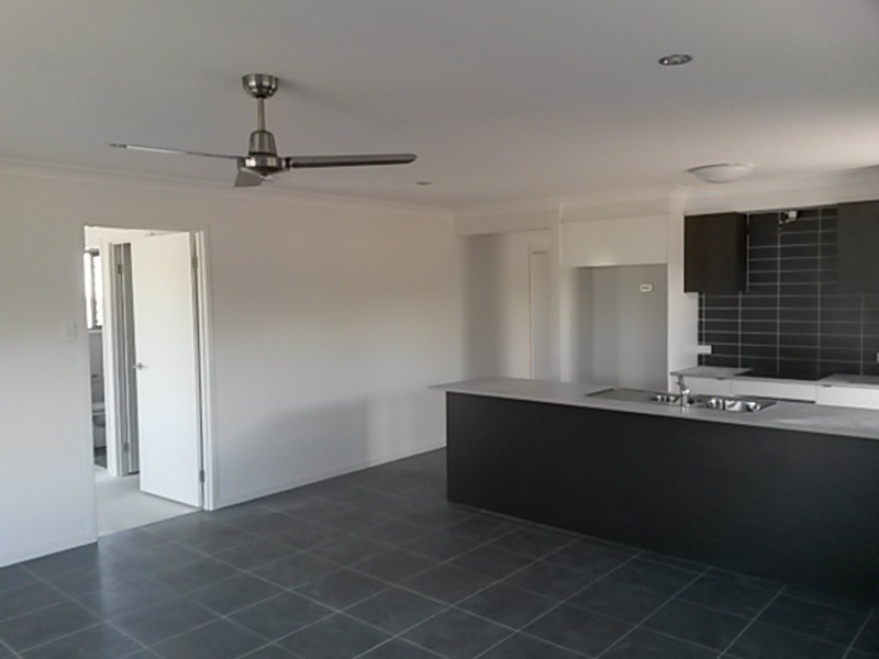 42 Feather Court, Morayfield QLD 4506