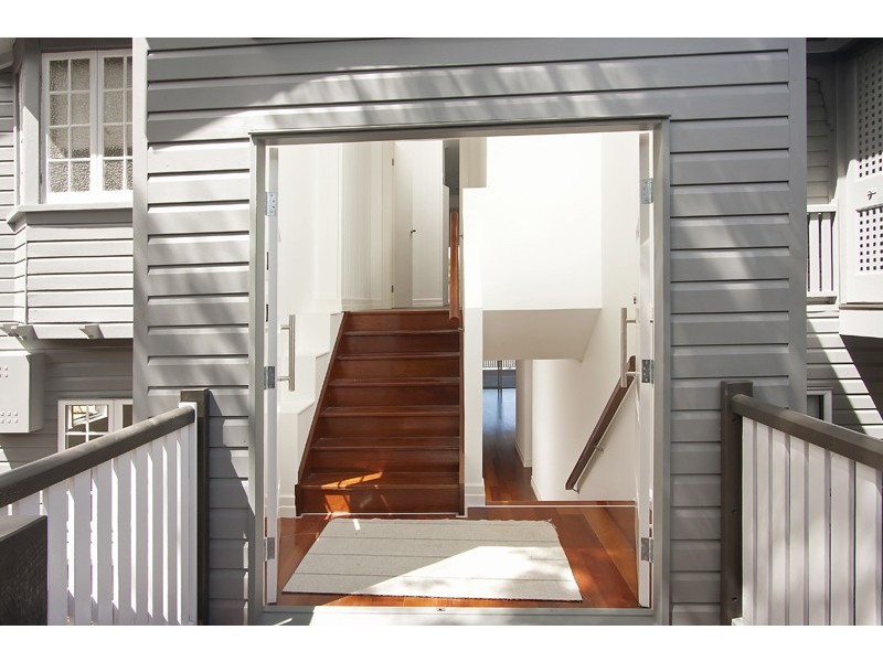 108 Boundary Road, Bardon QLD 4065