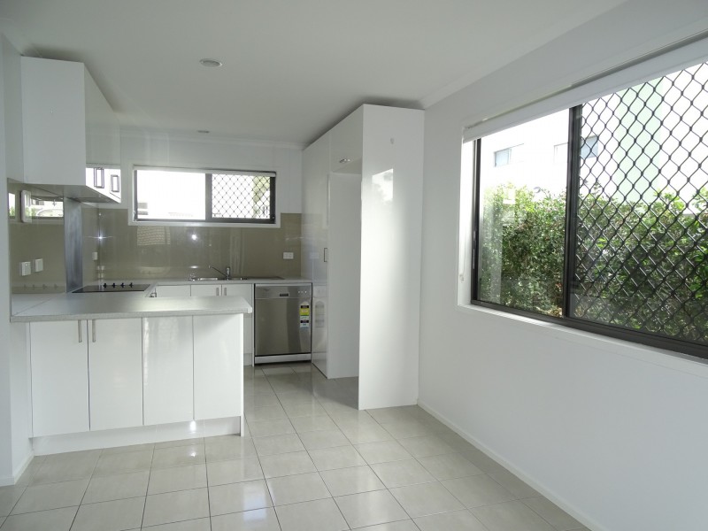 8/122-124 Fryars Road, Eagleby QLD 4207