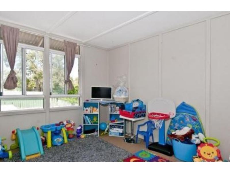 3 Embley Court, Eagleby QLD 4207