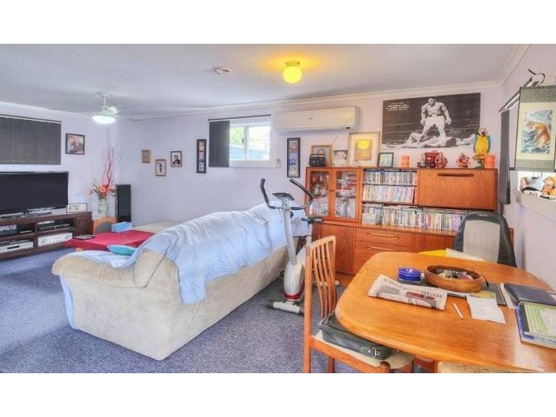 10 Kenny Street, Woodridge QLD 4114