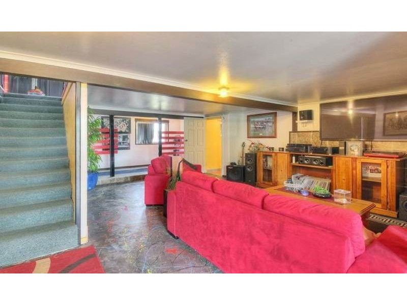 10 Kenny Street, Woodridge QLD 4114