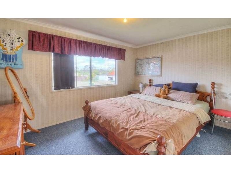 10 Kenny Street, Woodridge QLD 4114