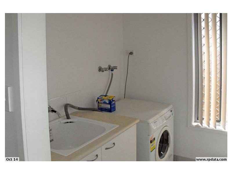 1/6-32 University Drive, Meadowbrook QLD 4131