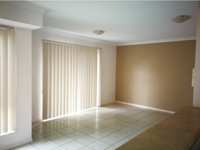 1/6-32 University Drive, Meadowbrook QLD 4131