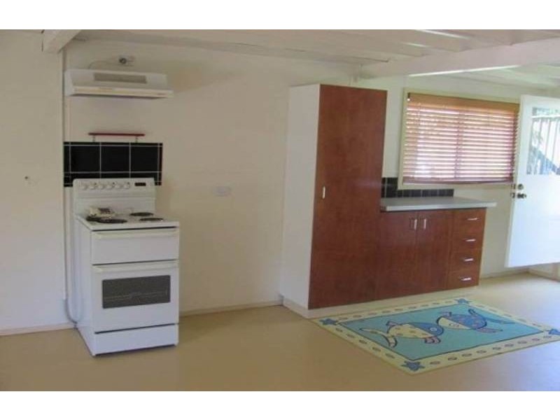 20 Ashvale Street, Kingston QLD 4114