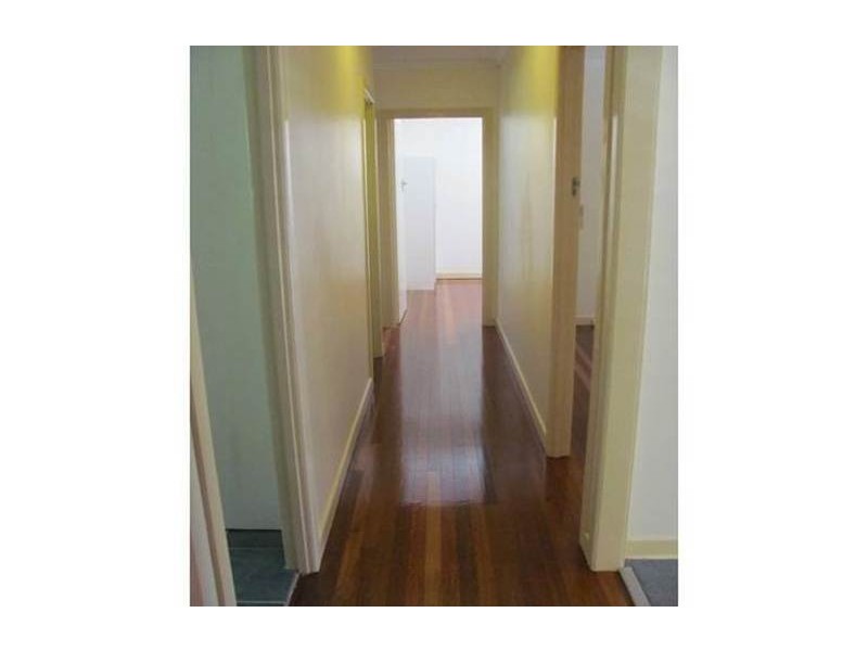 20 Ashvale Street, Kingston QLD 4114