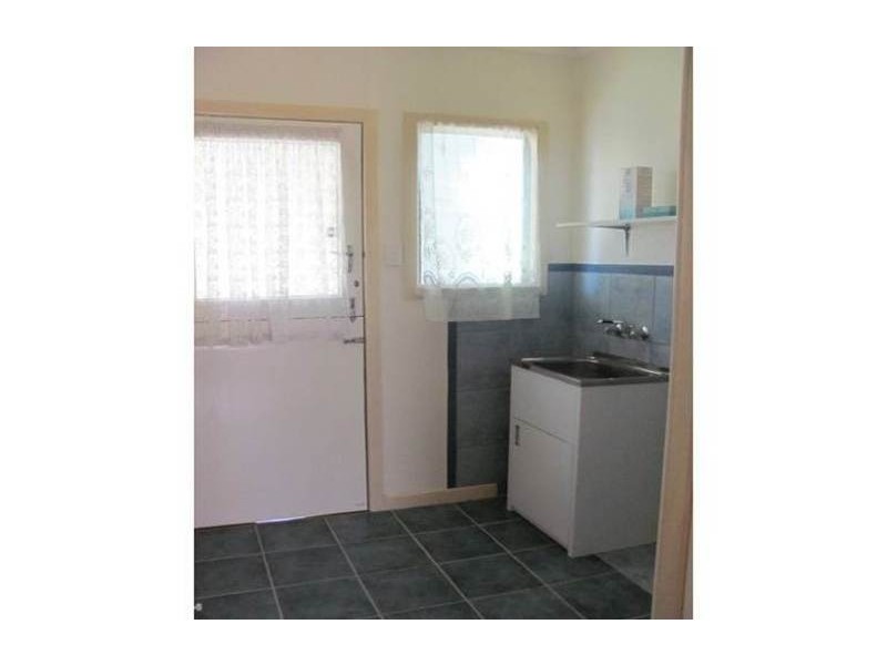 20 Ashvale Street, Kingston QLD 4114