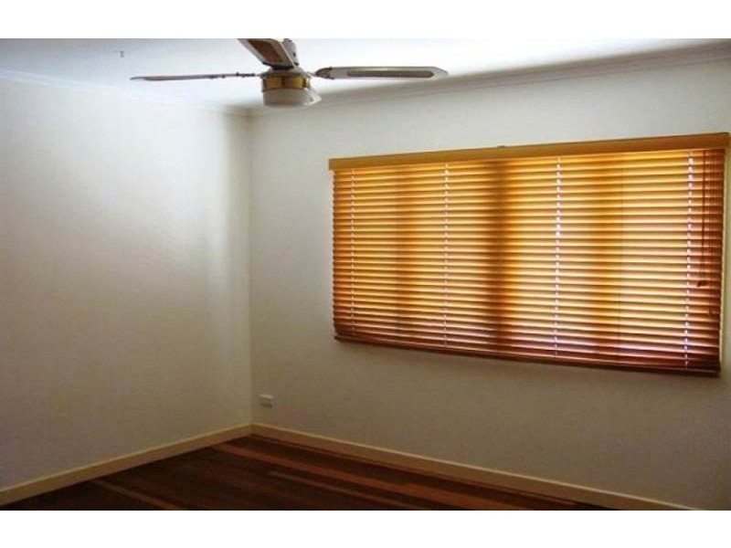 20 Ashvale Street, Kingston QLD 4114