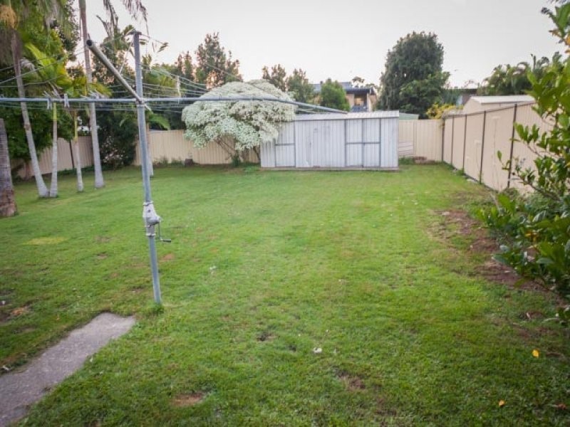 16 Maple Street, Marsden QLD 4132