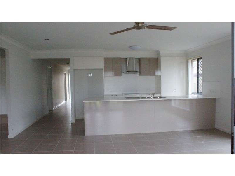 10 Kawana Street, North Lakes QLD 4509