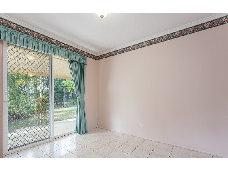 16 Melnik Drive, Loganlea QLD 4131
