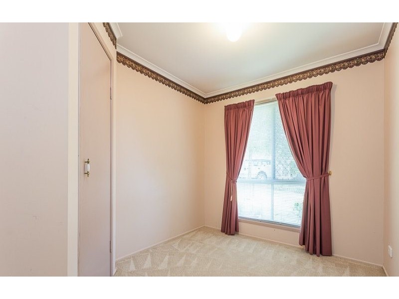 16 Melnik Drive, Loganlea QLD 4131