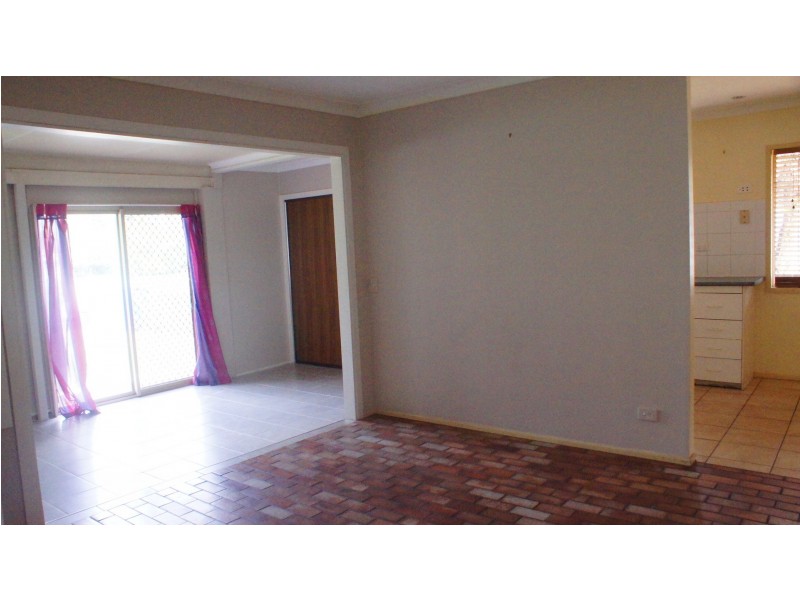 39 Samsonvale Road, Strathpine QLD 4500