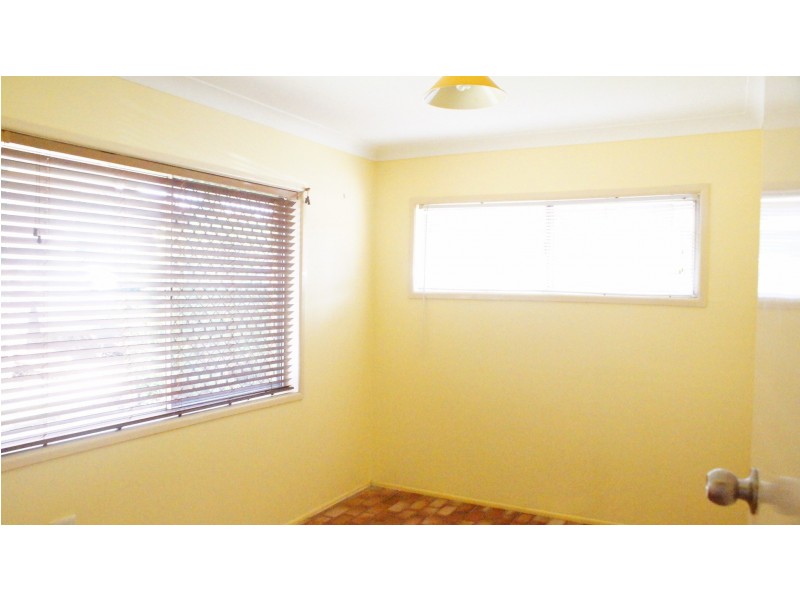 39 Samsonvale Road, Strathpine QLD 4500