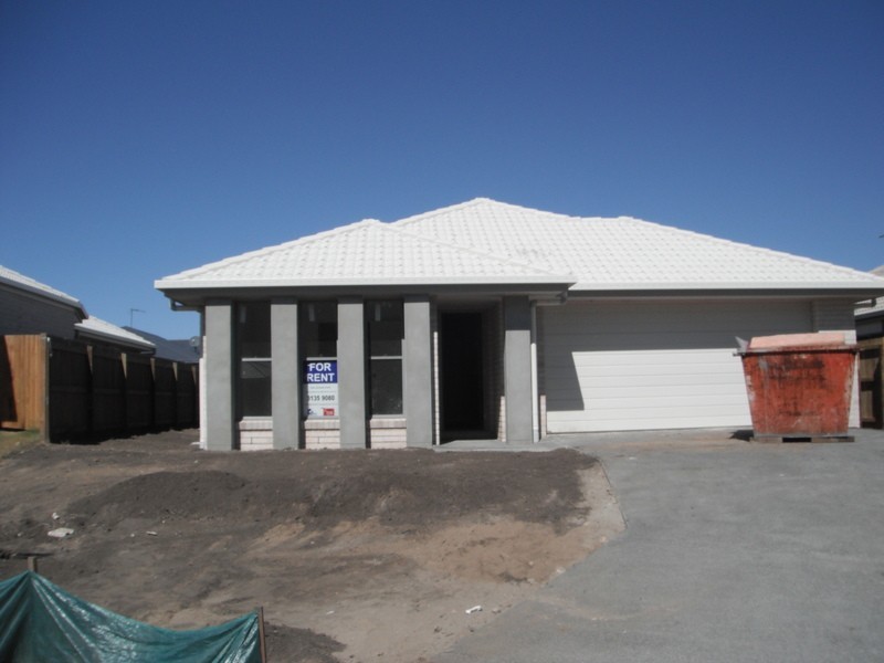 33 Feather Court, Morayfield QLD 4506