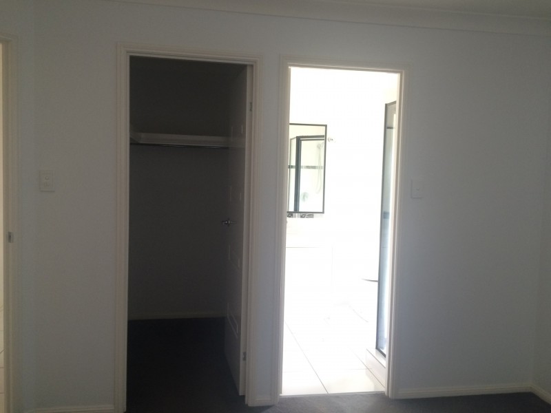 78 Paul Drive, Regents Park QLD 4118