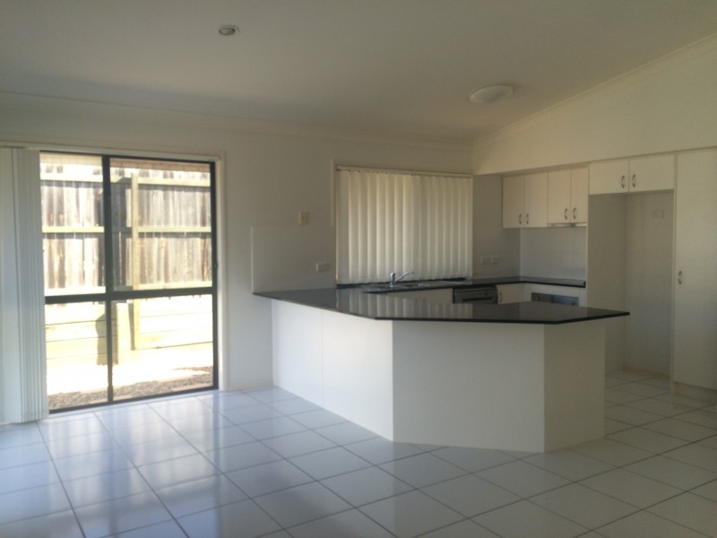 78 Paul Drive, Regents Park QLD 4118