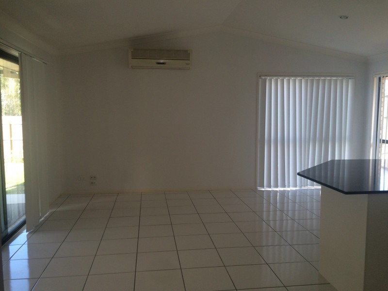 78 Paul Drive, Regents Park QLD 4118