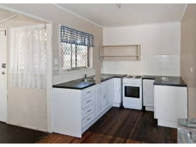 6 North Road, Woodridge QLD 4114