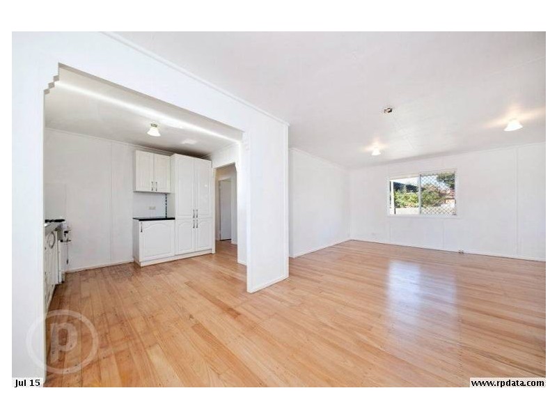10 Knight Street, Loganlea QLD 4131