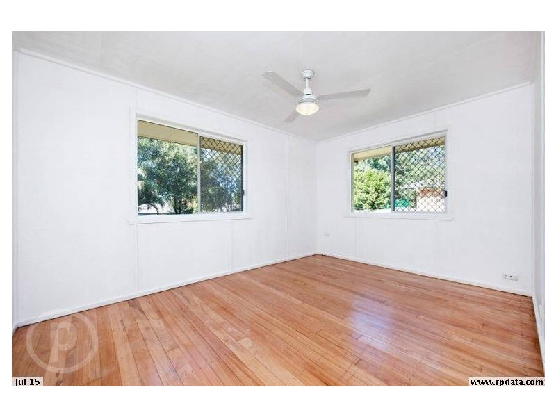 10 Knight Street, Loganlea QLD 4131