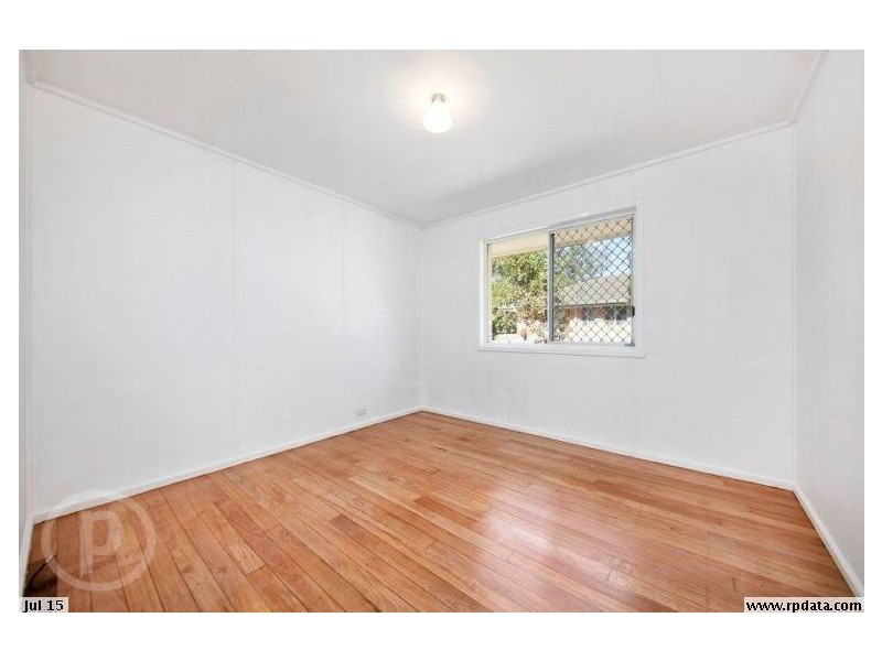 10 Knight Street, Loganlea QLD 4131