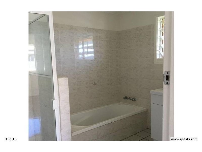 15 Bramston Street, Woodridge QLD 4114