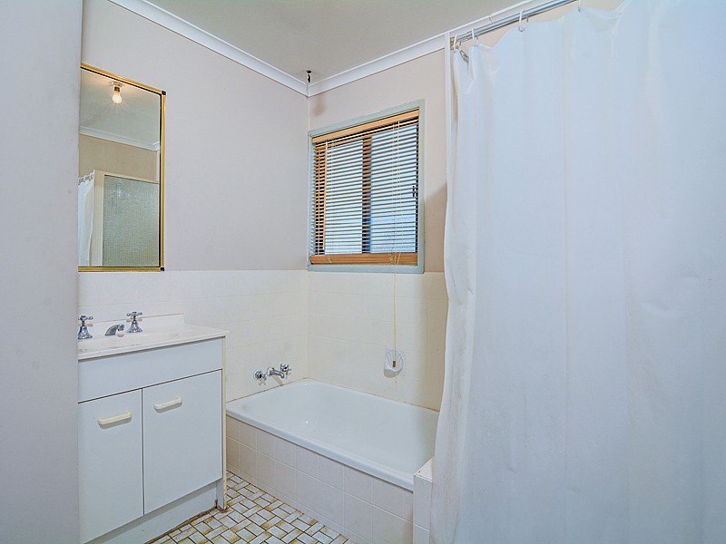 46 Waratah Drive, Crestmead QLD 4132