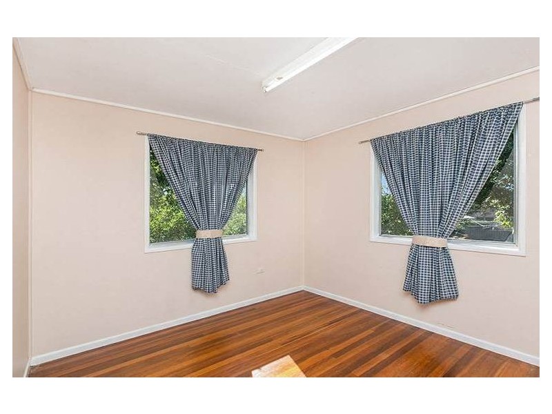 5 Mansfield Street, Strathpine QLD 4500
