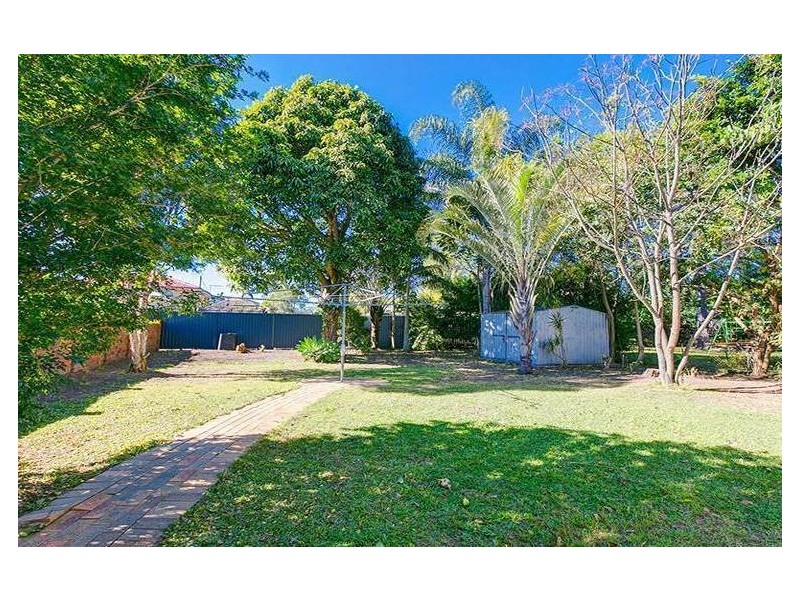 5 Mansfield Street, Strathpine QLD 4500