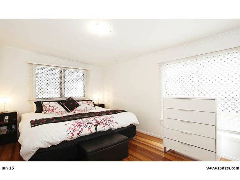 12 Cambus Street, Runcorn QLD 4113